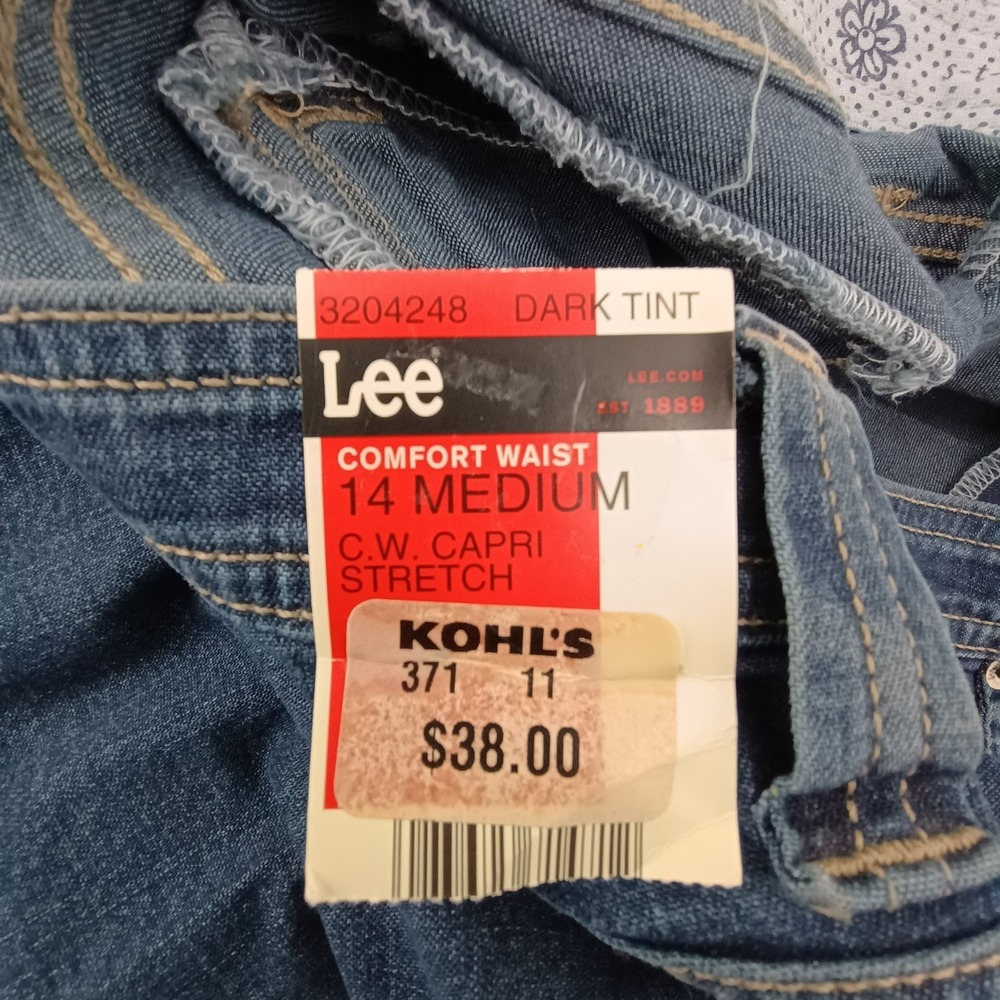 Lee Comfort Waist Capri Crop Womens Size 14 Dark Denim Med High Rise Soft NWT - Picture 12 of 13